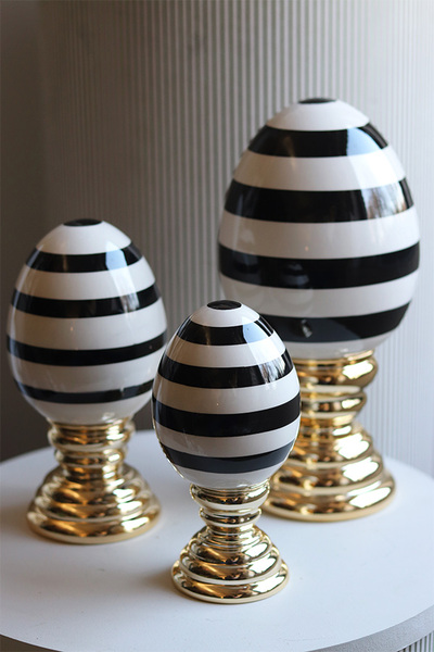 Wednesday Easter, jajko wielkanocne figurka 