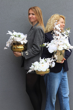 Lorient Gold Tall, kompozycja kwiatowa w złotej misie, wym.50x36cm