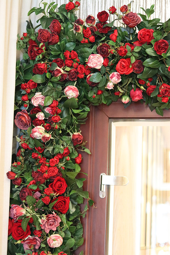 Polska Róża, brama kwiatowa na wejście