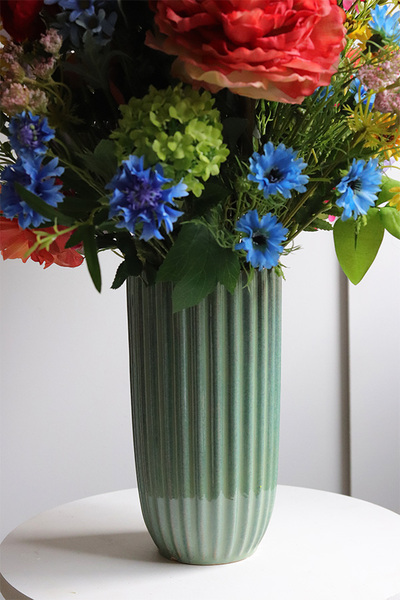 Morizon Green, dekoracyjny bukiet w wazonie