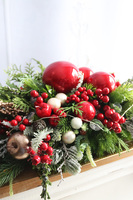 Red exclusive, świąteczny stroik LED na tacce