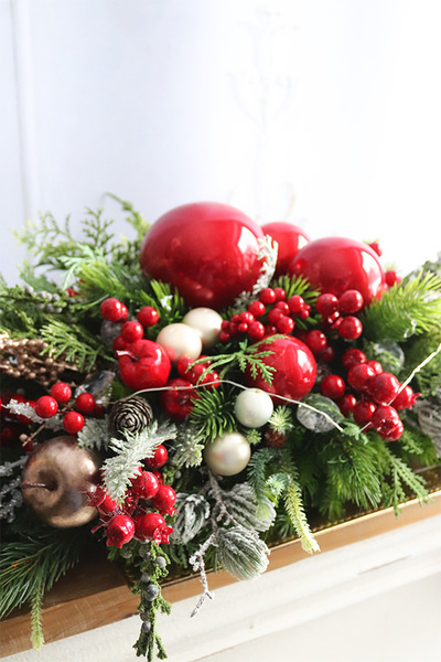 Red exclusive, świąteczny stroik LED na tacce