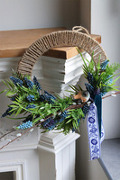 Szafirkowo, wiosenny wianek dekoracyjny z ptaszkiem