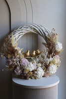 Złote Ptaki, asymetryczny wianek na drzwi