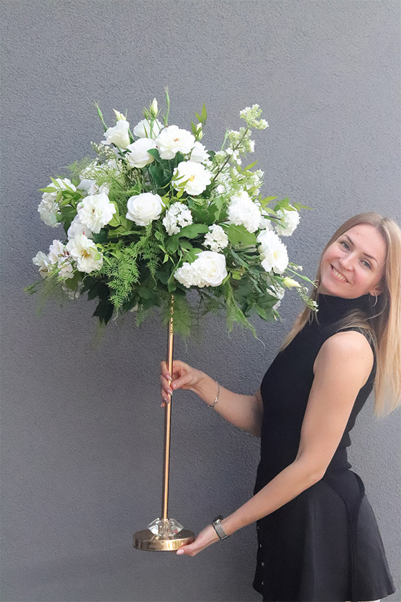 Milenium, przyjęciowa dekoracja na postument