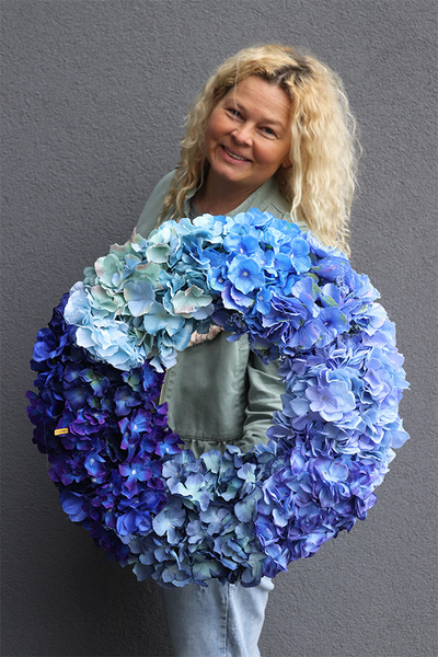 Blue Hydrangea, wysokiej jakości wianek z hortensjami