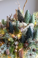 Złote Jelenie, świąteczny stroik na tacce LED