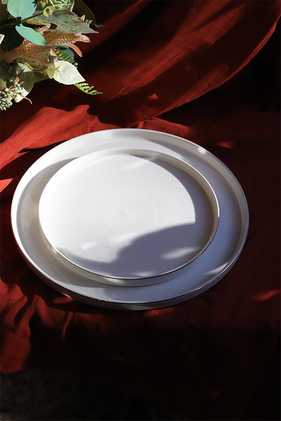 Novelty, nowoczesny talerz obiadowy