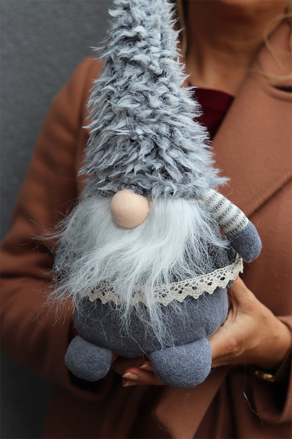 XMAS Grey, figurka świąteczna skrzat