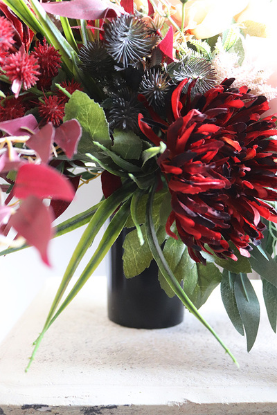 Astry Bordo, bukiet nagrobny we wkładzie, dł.62cm