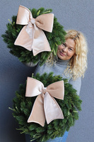 Beżowa Decoratoria, bożonarodzeniowy wianek na drzwi