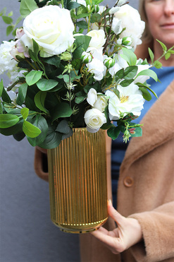 Goldenilla, kompozycja kwiatowa, wys.74cm