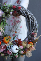 Letinata 2, asymetryczny wianek jesienny na drzwi