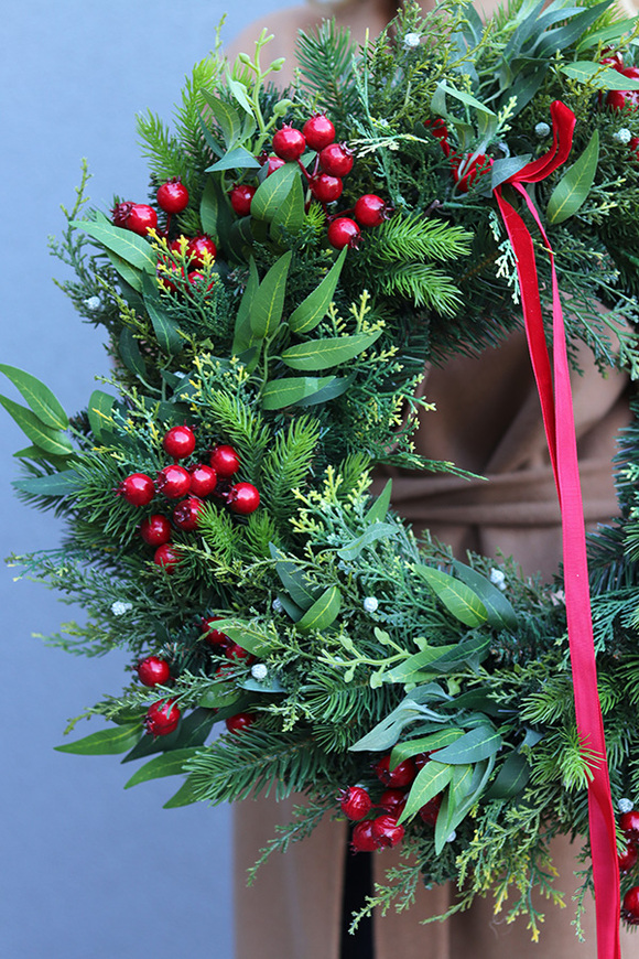 Głogowy Las, nowoczesny wianek z szyszkami