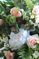 Pinkella, elegancka wiązanka nagrobna