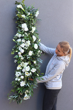 Julena White 2, girlanda nagrobna z kallami, dł.164cm 