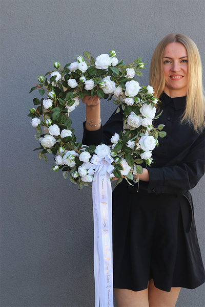 Komunia Święta, wianek z białymi kwiatami, śr.42cm