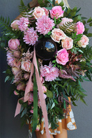 Czarna Perła Pink, wiązanka nagrobna z kulą, dł.80cm