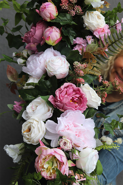 Lenitana Pink Lady, dekoracyjna girlanda kwiatowa