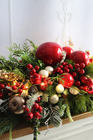 Red exclusive, świąteczny stroik LED na tacce