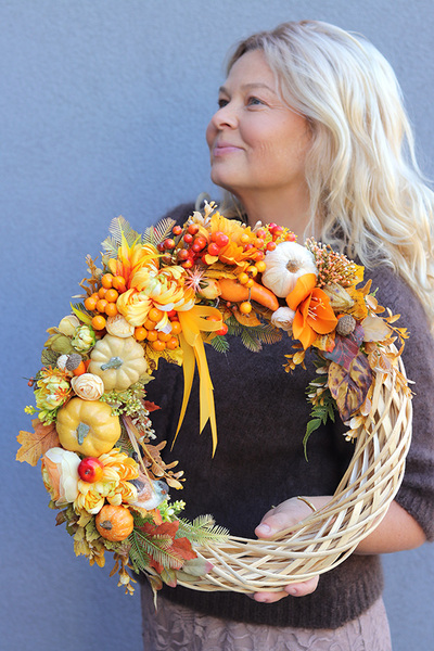 Nadchodzi Jesień, jesienny asymetryczny wianek na drzwi, śr.40cm