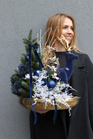 Granatowy Jeleń, świąteczny stroik zimowy