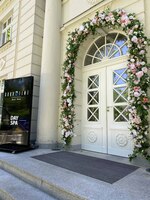 Malediwy Pink, długa girlanda ze sztucznych kwiatów, dł.7m 