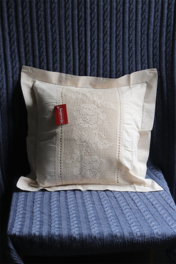 Village Cream, poszewka na poduszkę z koronką, wym.40x40cm