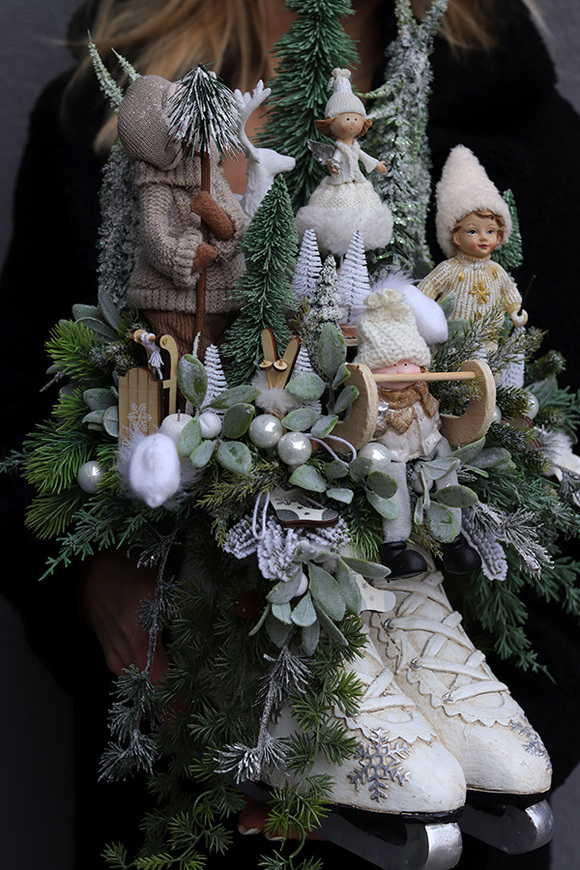 Rockefeller Center, świąteczny stroik w łyżwach