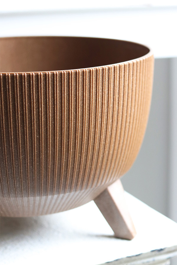 Roma Eco Jumper, osłonka doniczka na nóżkach, brązowa