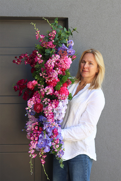 Bellrose Laos, kompozycja w ceramicznej łódce 