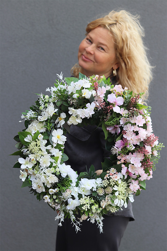 Grette, wianek dekoracyjny na drzwi