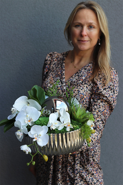 Dekoria White Deko, kompozycja z orchideą w srebrnej misie