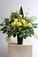 Retrona Yellow, żółty bukiet nagrobny we wkładzie