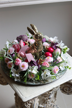 Gretta Ressa, wielkanocny stroik na talerzu z zającem, śr.33cm