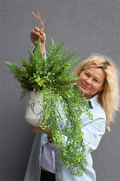 Marbello Green, kompozycja zielona w wiszącej donicy, wys.88cm