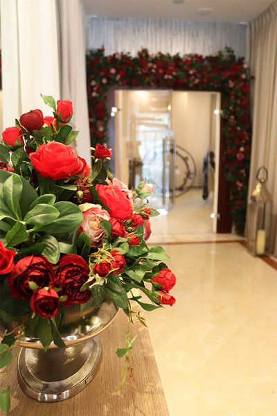 Polska Róża, brama kwiatowa na wejście