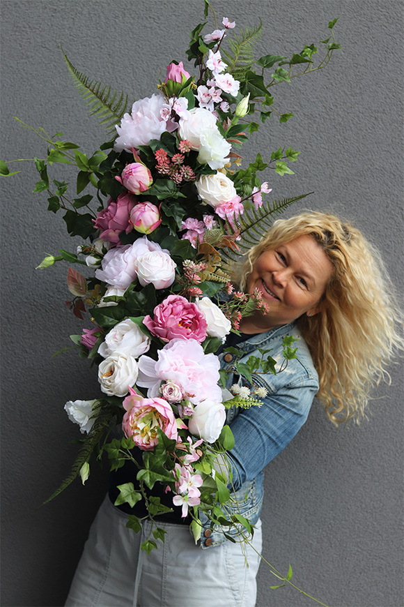 Lenitana Pink Lady, dekoracyjna girlanda kwiatowa