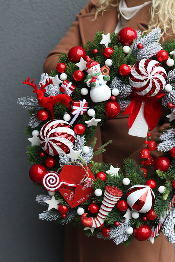 Red House Lollypop, świąteczny wianek dekoracyjny