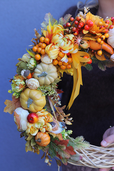 Nadchodzi Jesień, jesienny asymetryczny wianek na drzwi, śr.40cm