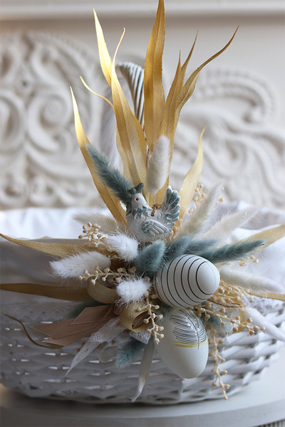 Grey Simple Big, dekorowany koszyczek wielkanocny