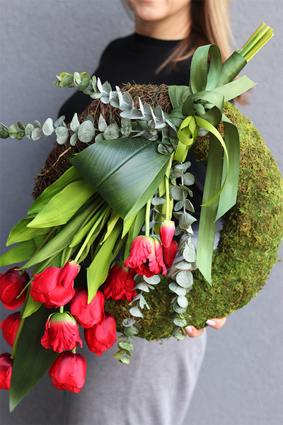 Śliczny wianek na grób.

