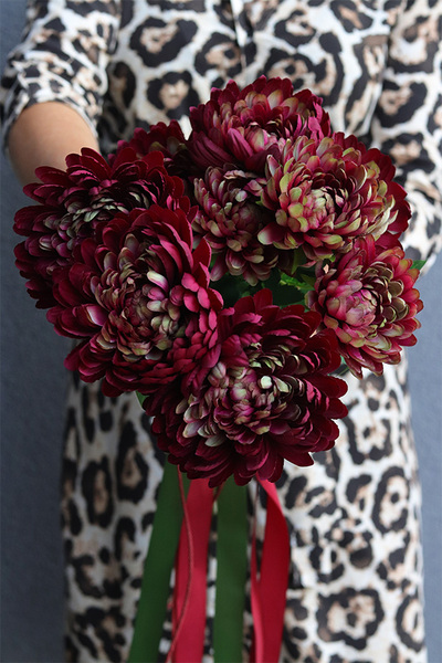 Chryzantema Memory, bukiet chryzantem, zielono-bordowe
