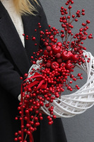 Czerwone Jagody, asymetryczny wianek świąteczny, śr.35cm