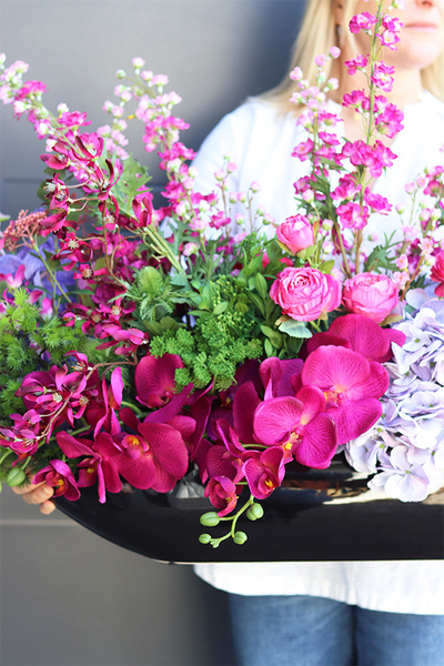 Bellrose Laos, kompozycja w ceramicznej łódce 