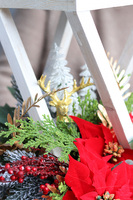 Angelo Floresa Red Winter, drewniany lampion nagrobny