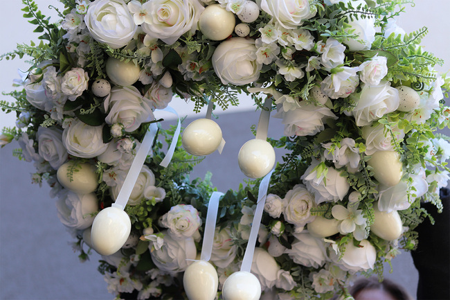 Green Canoe White 2, wianek wiszący na Wielkanoc