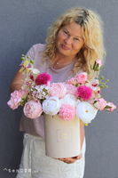 Opera Peony, flowerbox kwiatowy