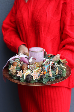 Gellia, stroik ze świecą na talerzu, wym.12x33cm 