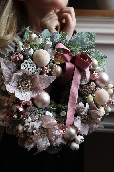 Lukrecja 2, elegancki wianek zimowy, wym.30cm